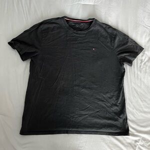 Tommy Hilfiger t shirt
